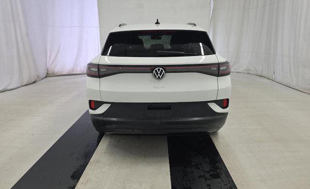 Used 2023 Volkswagen ID.4 Pro image 3