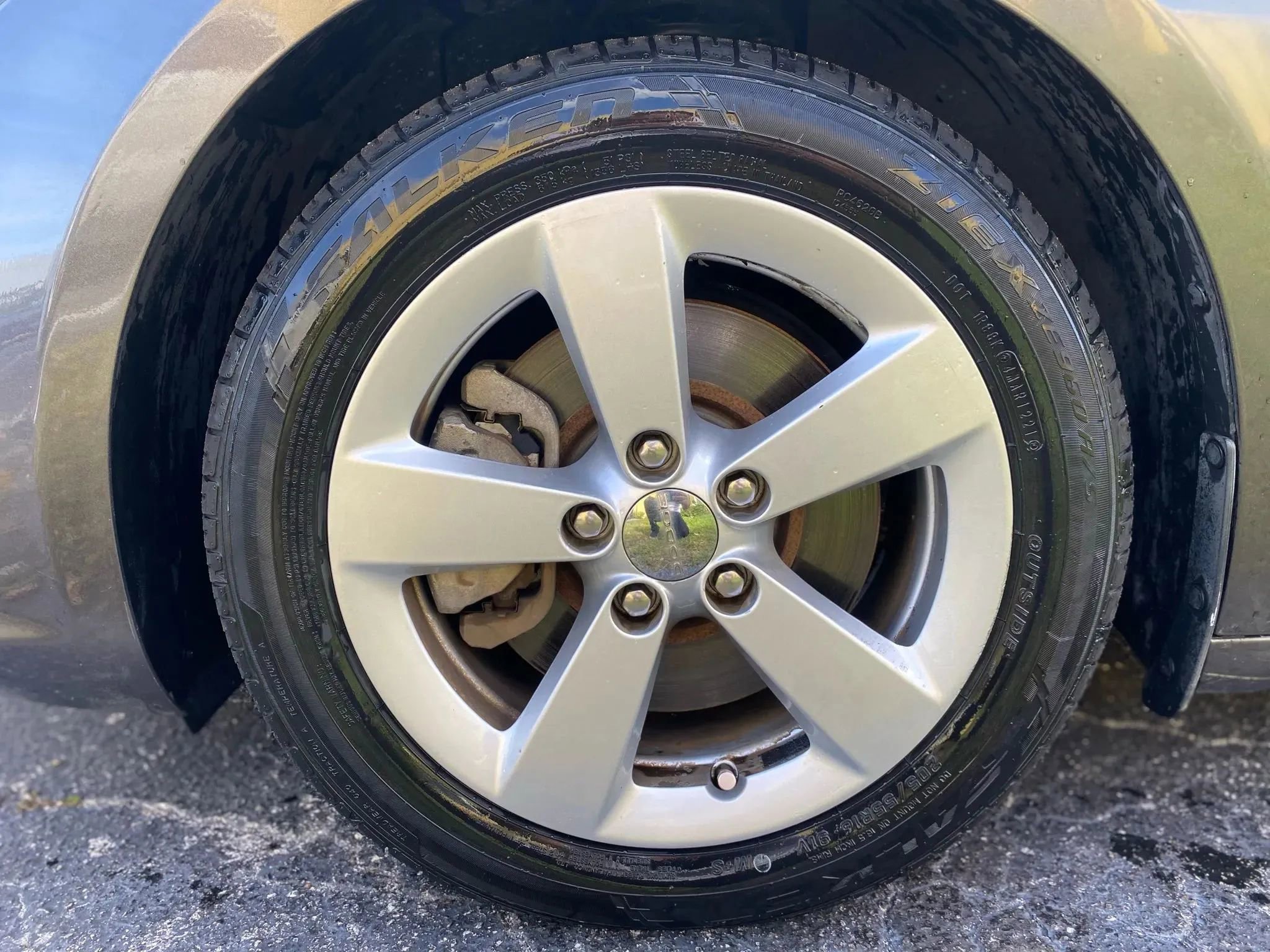 Used 2015 Dodge Dart SXT image 15