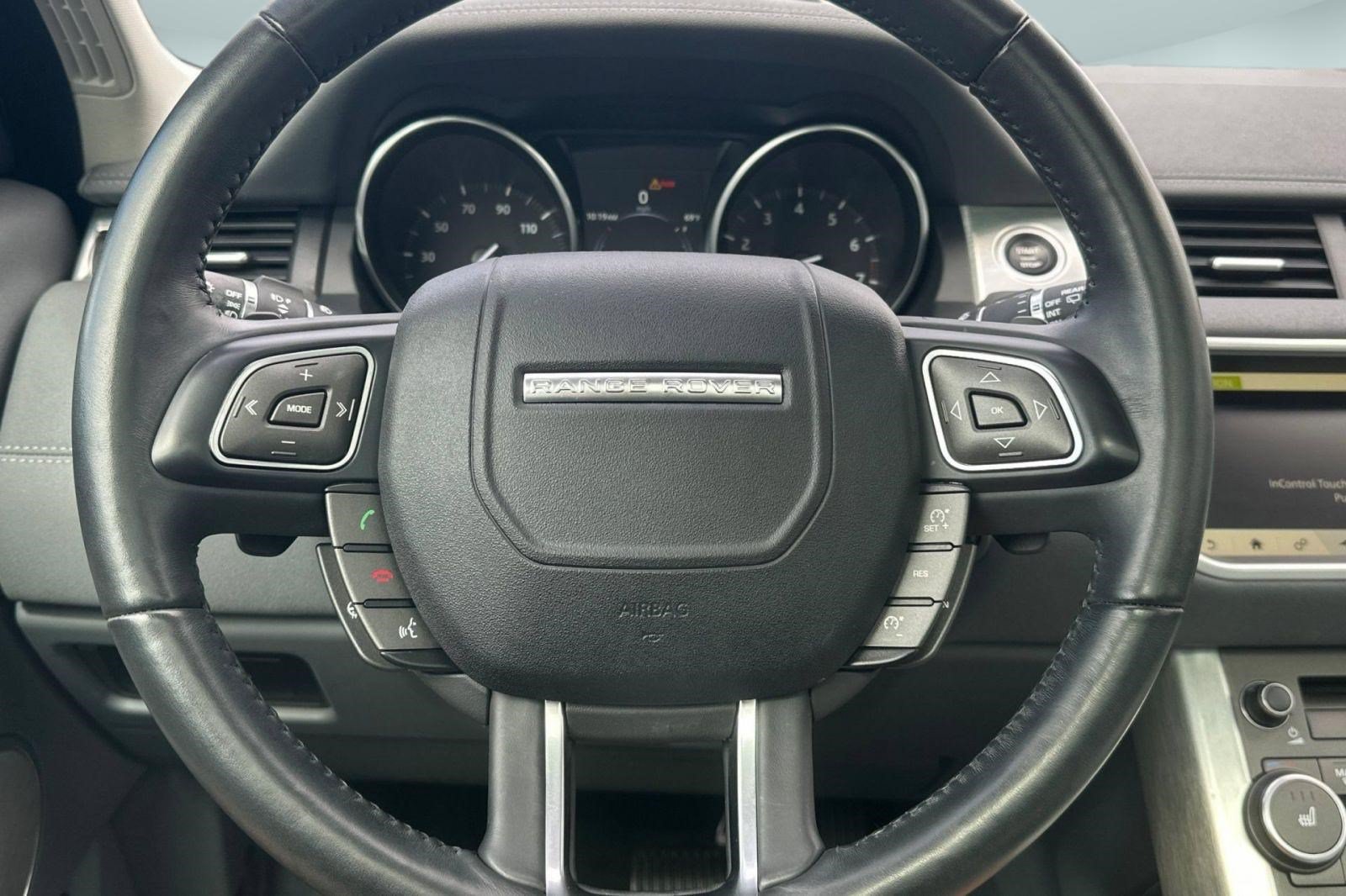 Used 2017 Land Rover Range Rover Evoque SE Premium AWD/4WD image 11