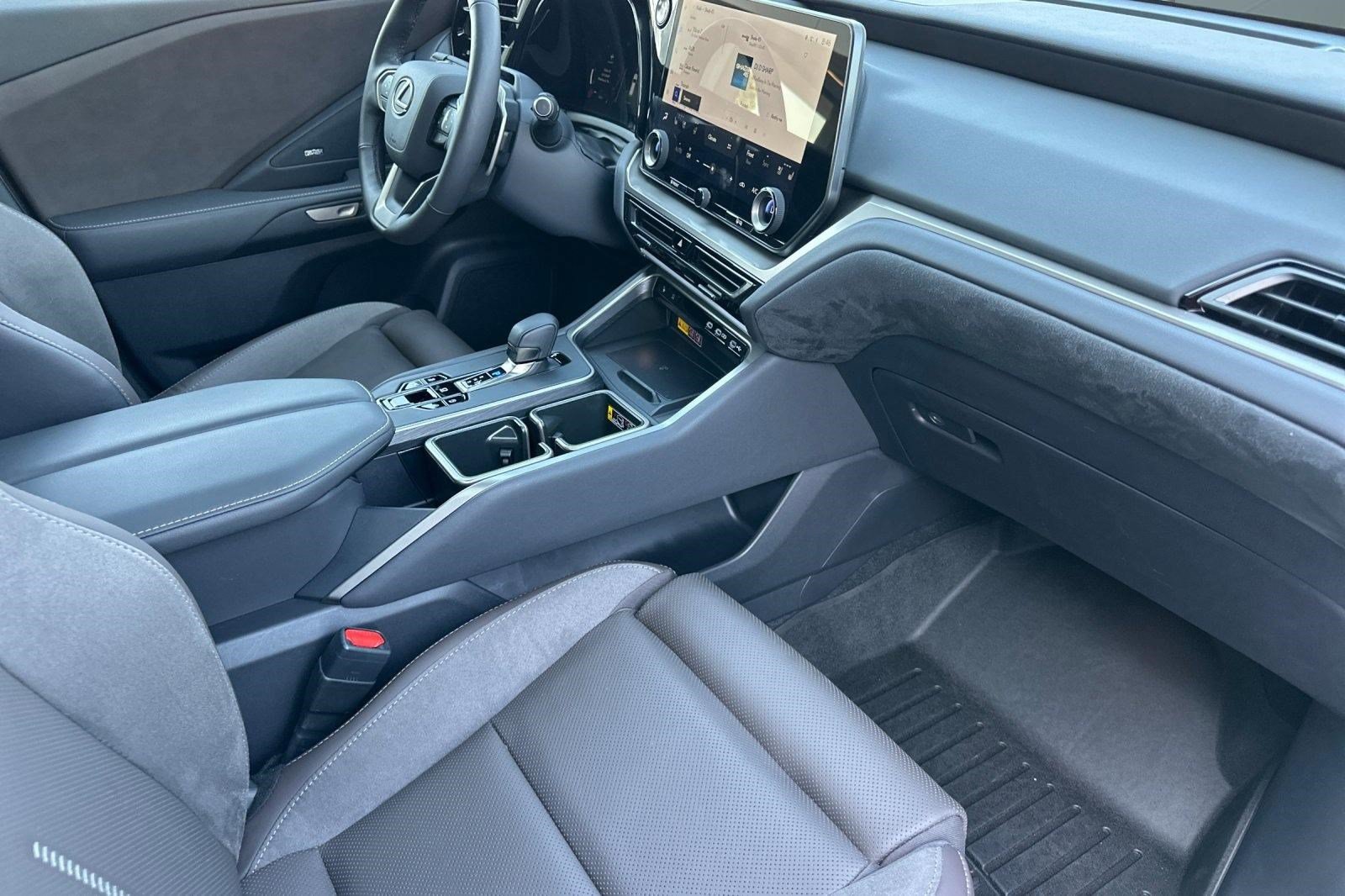 Certified 2026 Lexus TX 350 AWD w/ Technology Package image 33