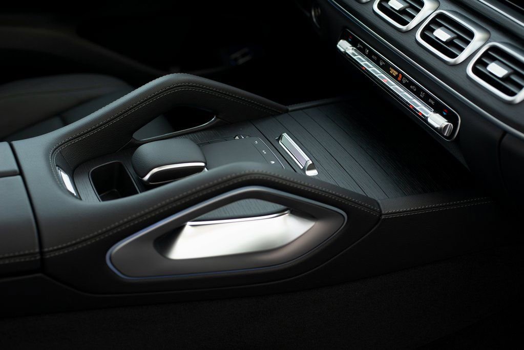 Used 2025 Mercedes-Benz GLE 350 4MATIC image 36