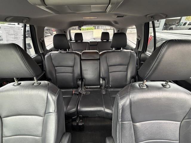 Used 2018 Honda Pilot Touring image 30