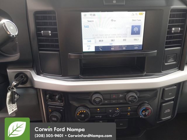 New 2026 Ford F350 XLT w/ Snow Plow/Camper Package image 15