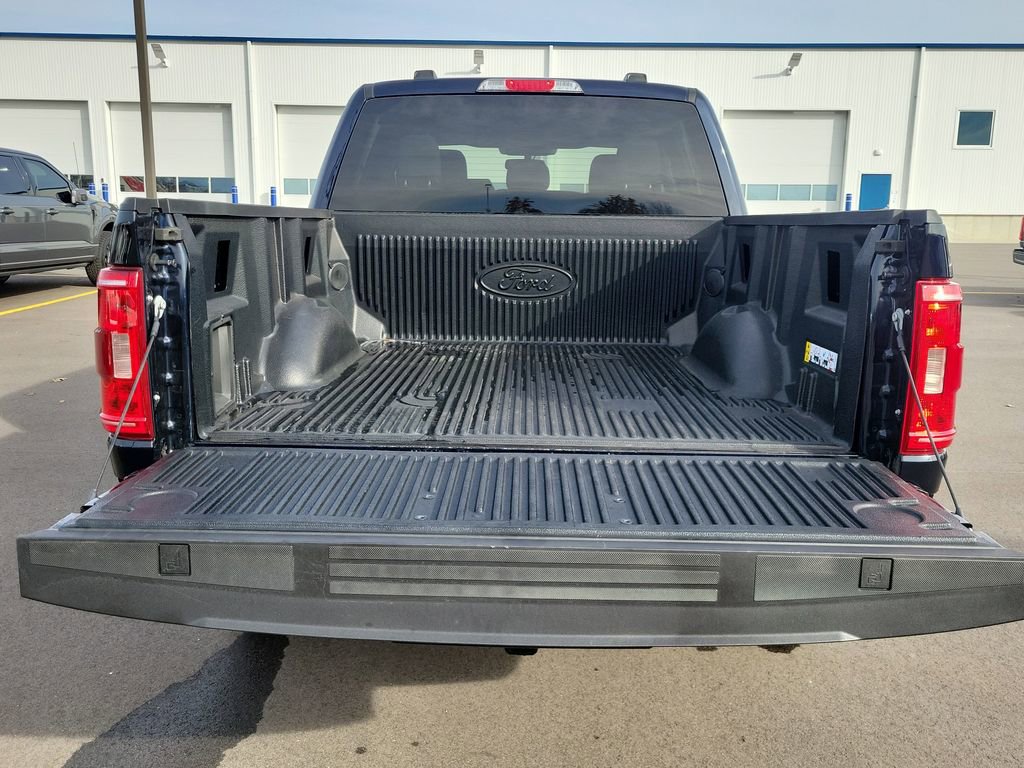 Used 2022 Ford F150 XLT w/ Equipment Group 302A High AWD/4WD image 9