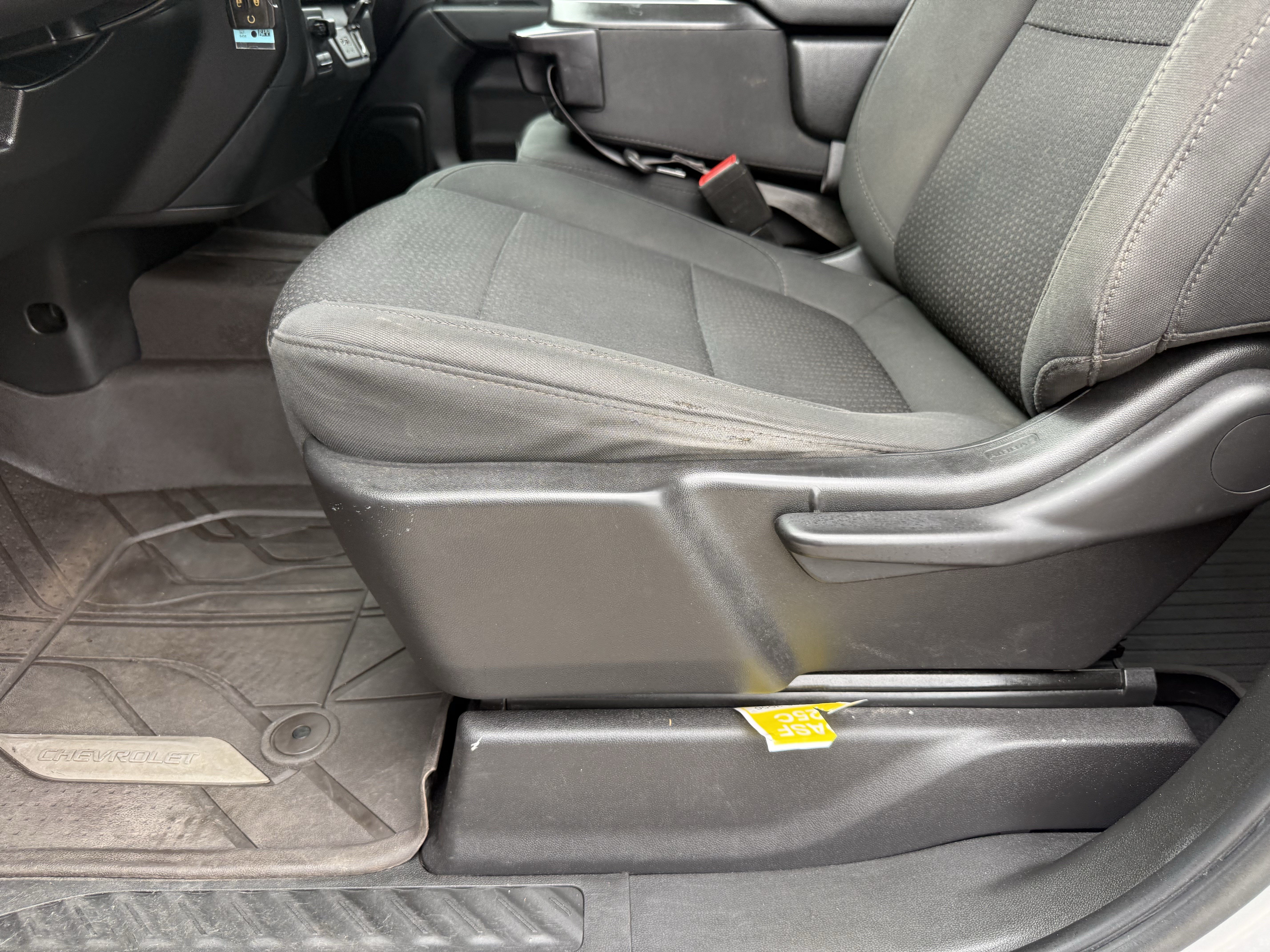 Used 2022 Chevrolet Silverado 2500 Custom w/ Custom Value Package AWD/4WD image 26