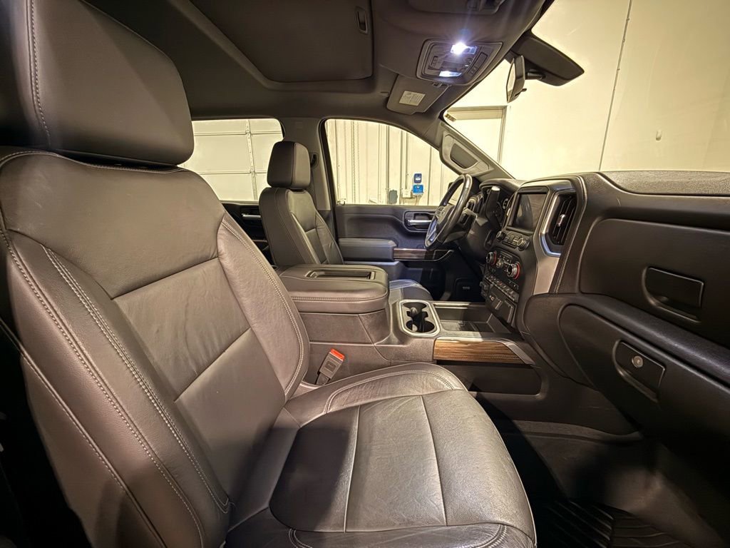 Used 2020 Chevrolet Silverado 1500 LT Trail Boss w/ Midnight Edition image 28