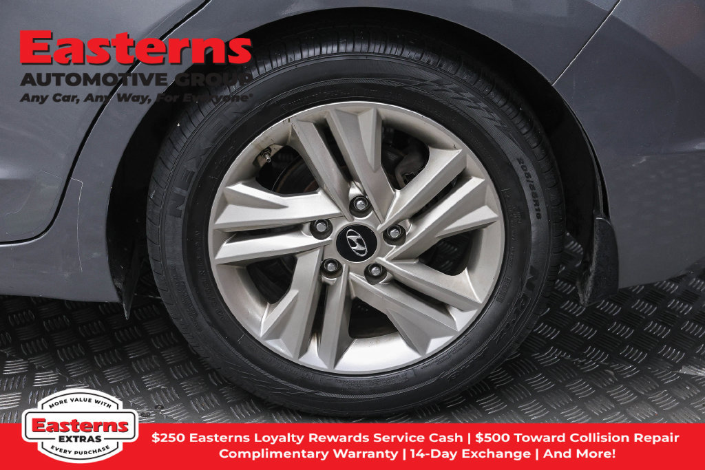 Used 2019 Hyundai Elantra Value Edition w/ Cargo Package FWD image 9