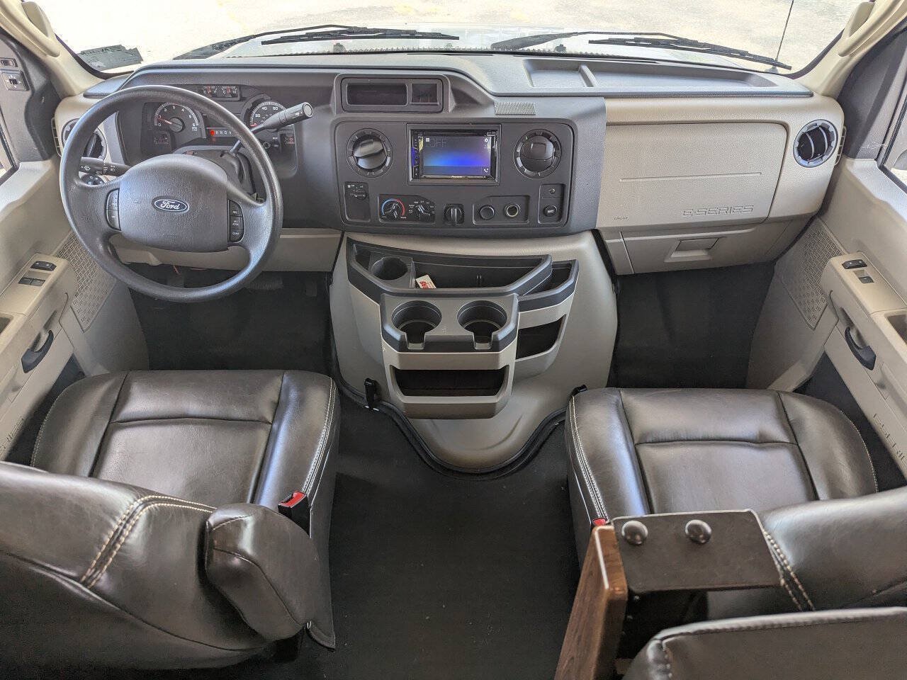 Used 2018 Ford E-450 and Econoline 450 Super Duty w/ Motorhome Prep Package RWD image 16