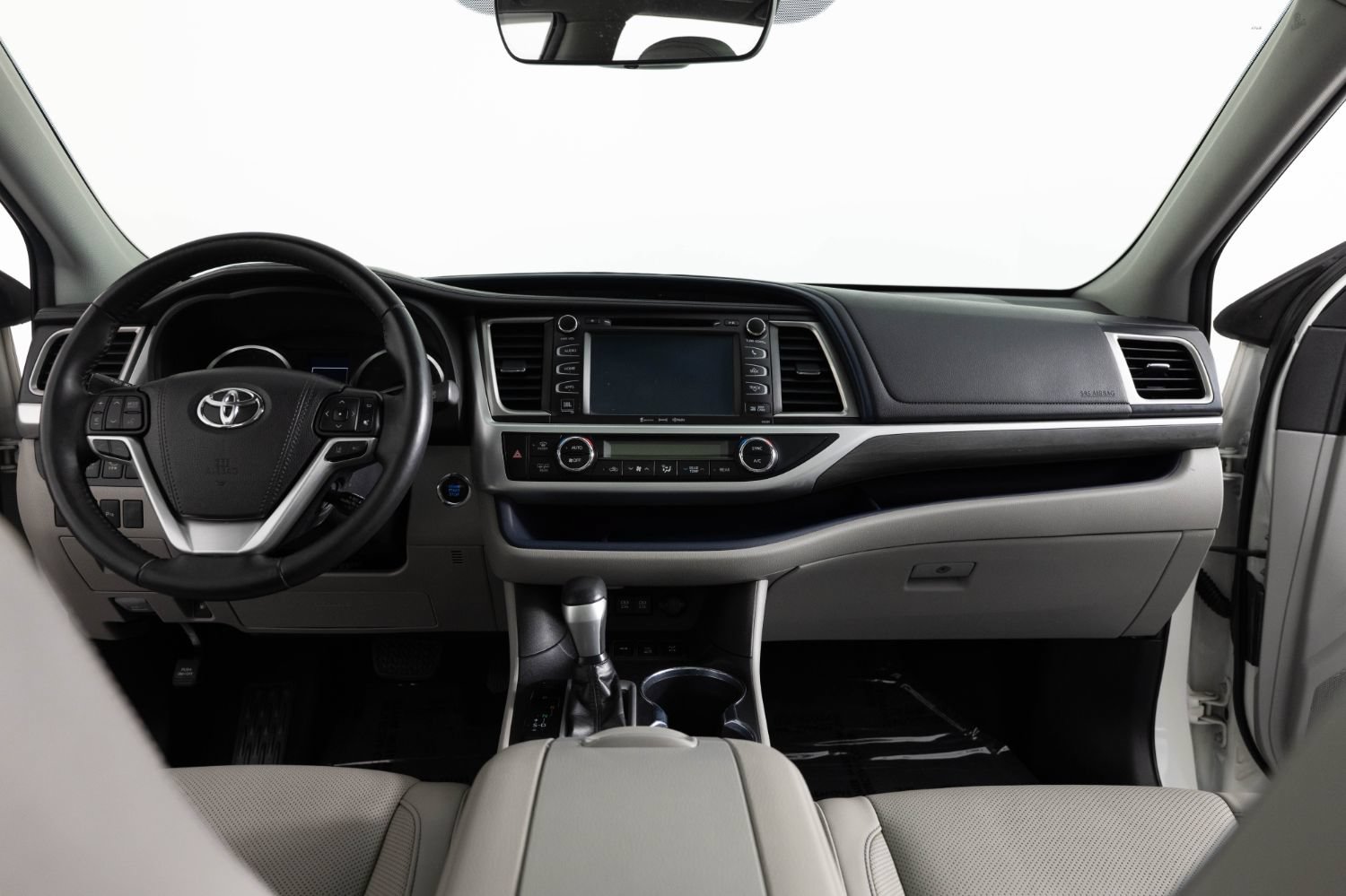 Used 2019 Toyota Highlander Limited Platinum AWD/4WD image 38