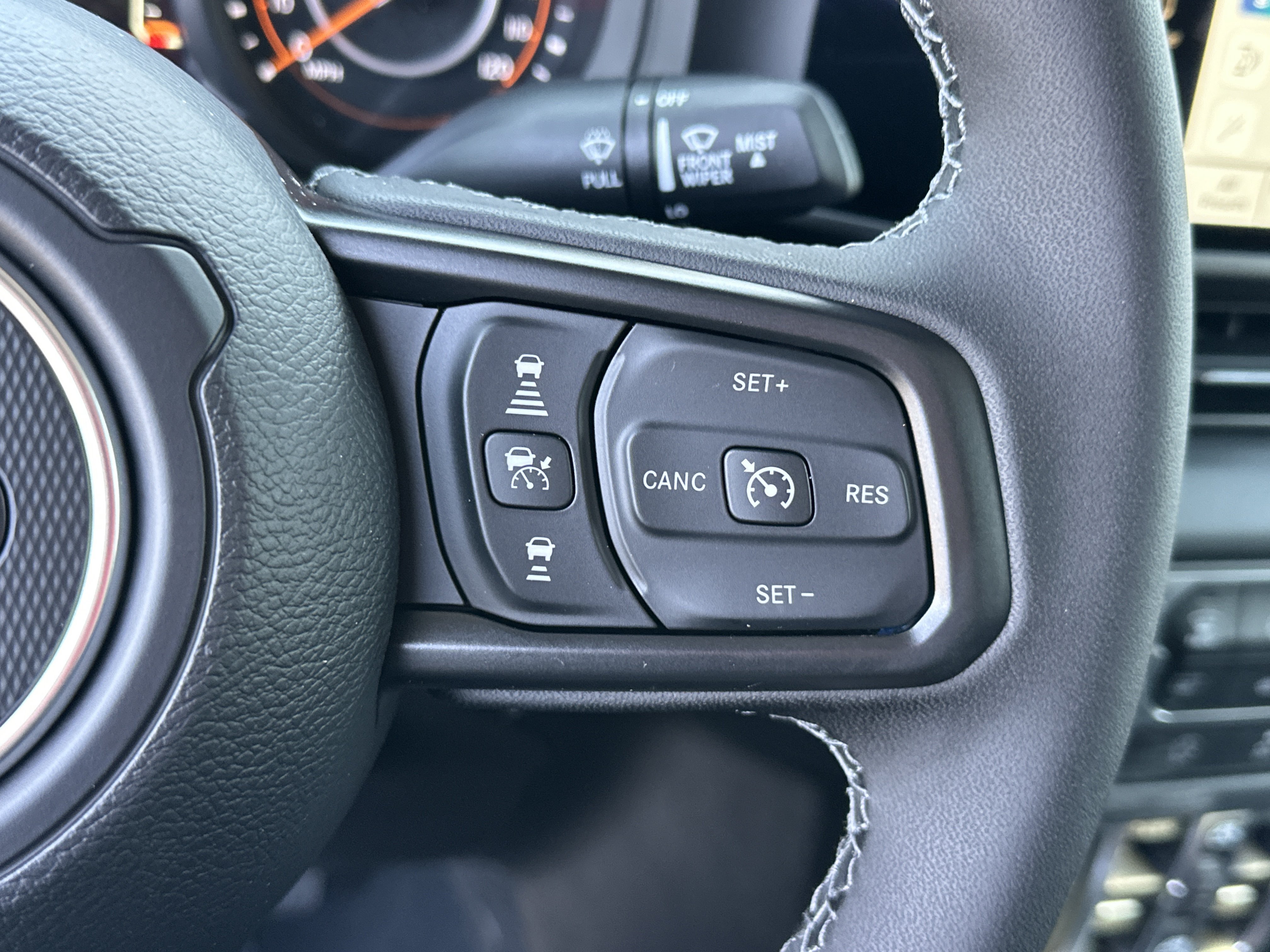 New 2026 Jeep Gladiator Sport AWD/4WD image 9