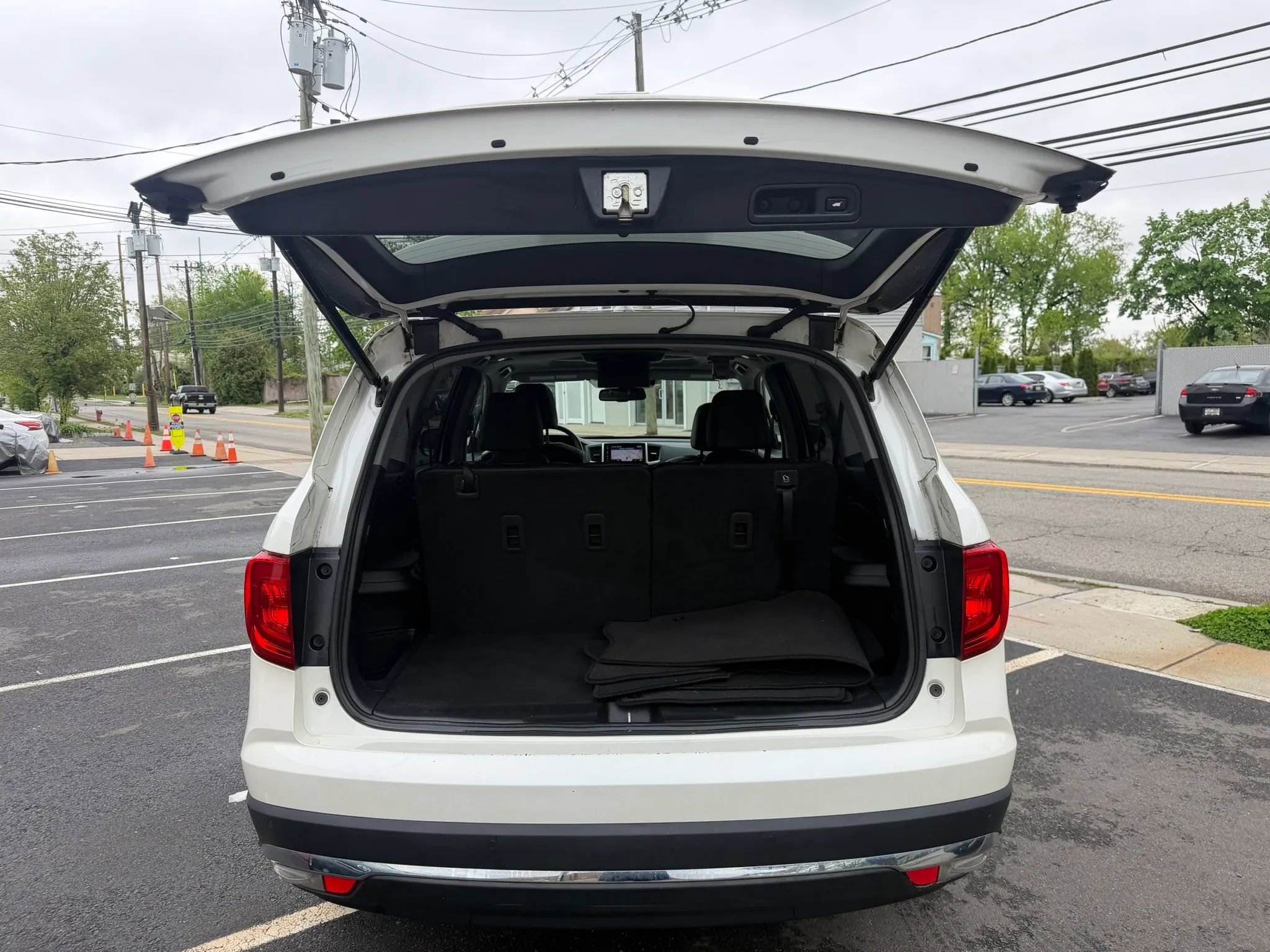 Used 2017 Honda Pilot Elite image 30