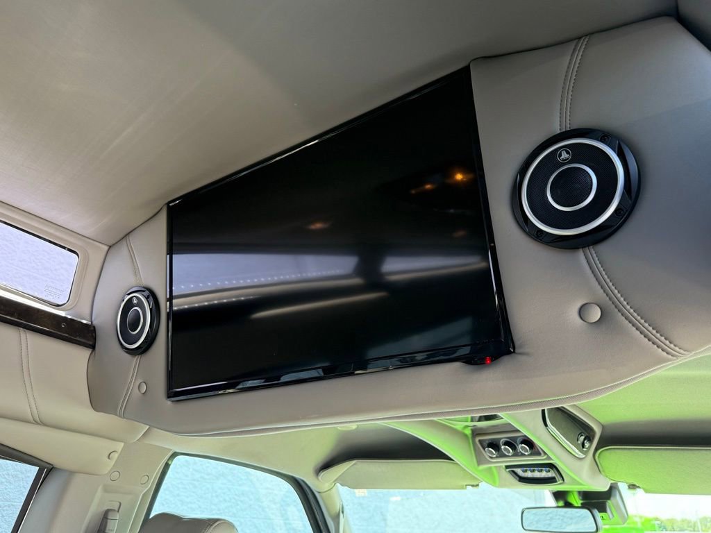 Used 2020 GMC Savana 2500 Explorer Limited SE w/ Enhanced Convenience Package image 38