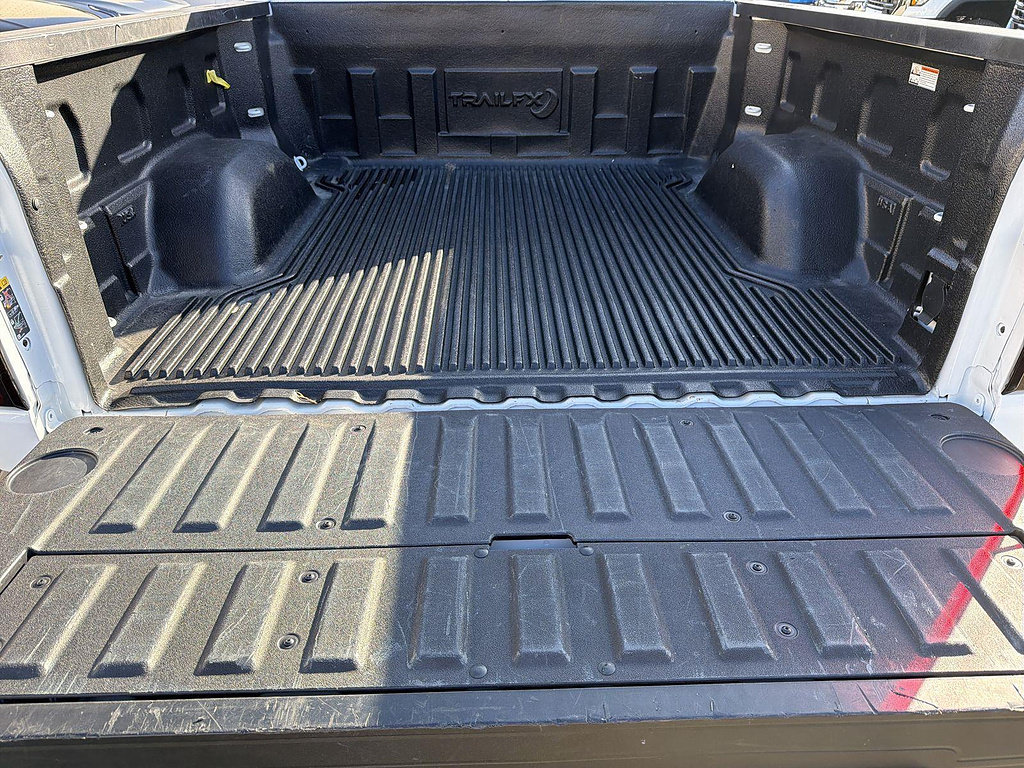 Used 2026 GMC Sierra 1500 SLT RWD image 25