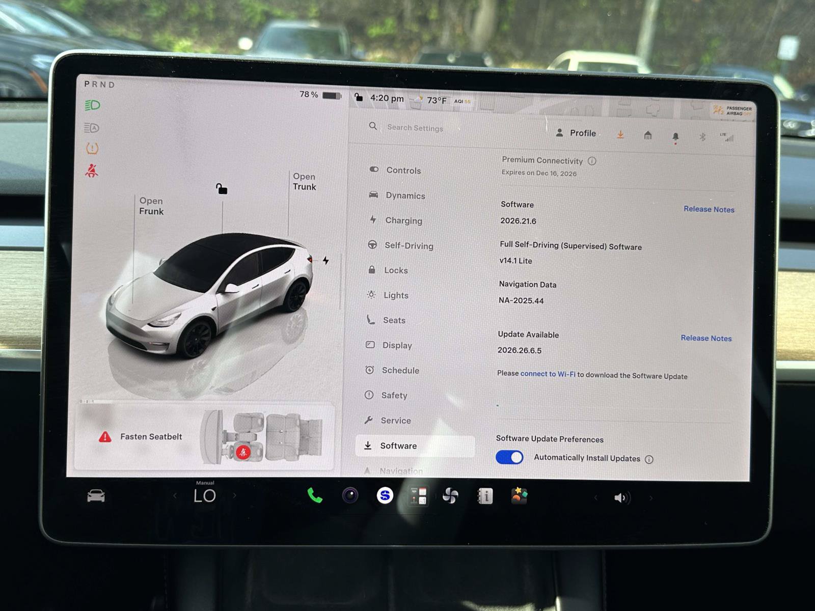 Used 2022 Tesla Model Y Long Range AWD/4WD image 30