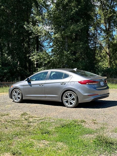Used 2017 Hyundai Elantra Limited w/ Limited Ultimate Package 05 FWD image 7