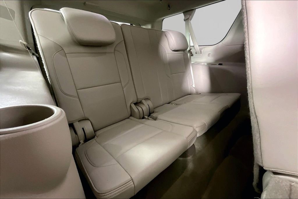 Used 2015 GMC Yukon XL Denali RWD image 24