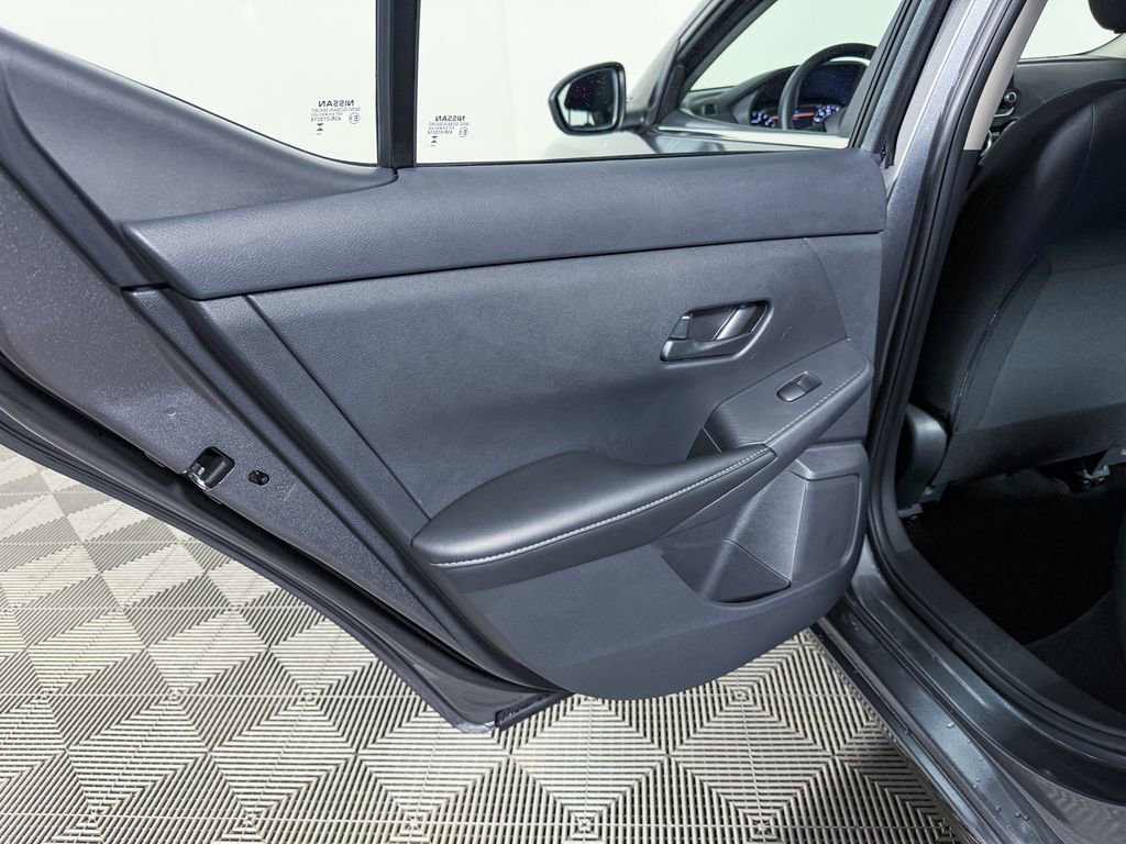 Certified 2025 Nissan Sentra SV image 34