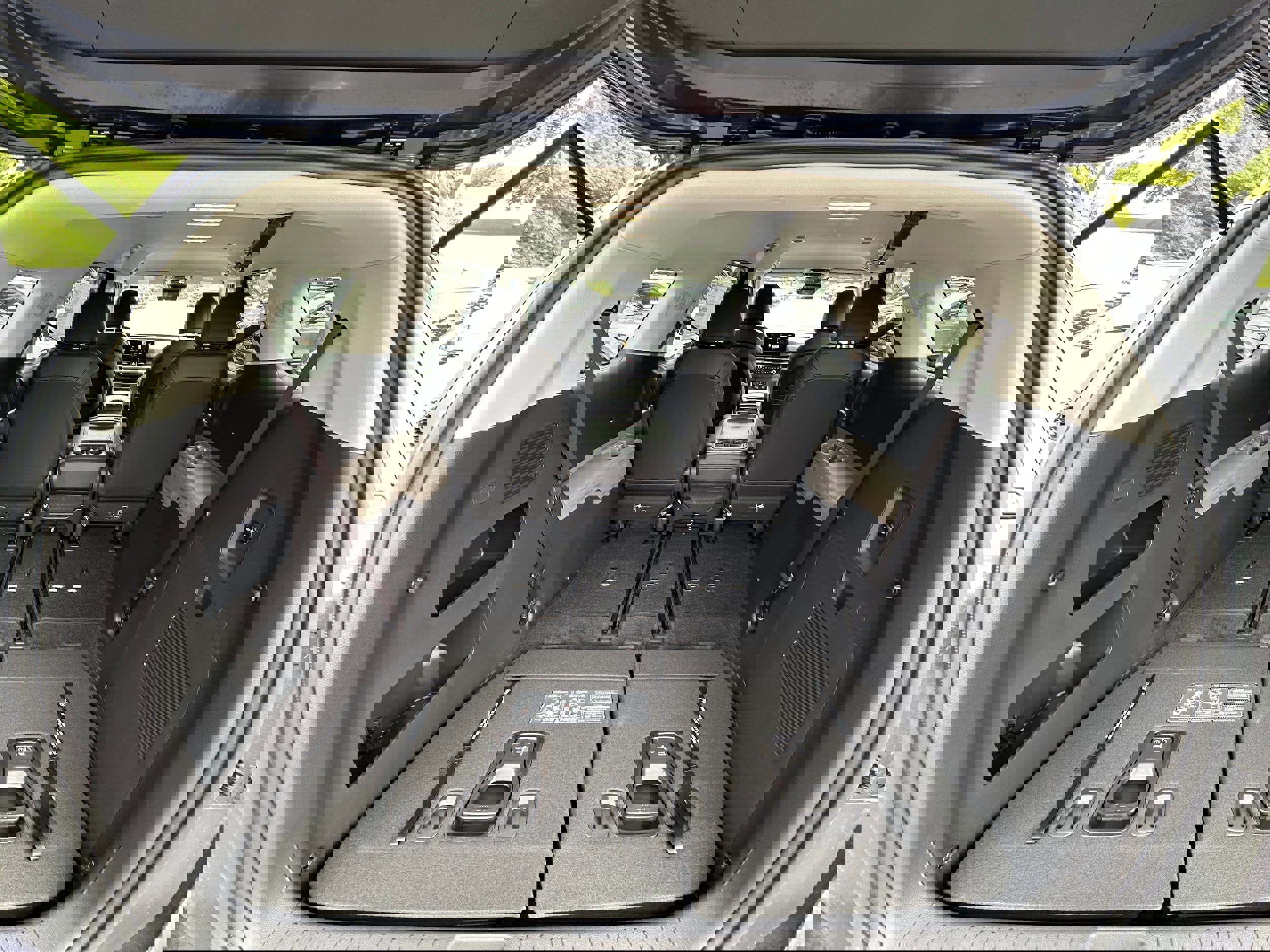 New 2026 Kia Carnival LXS image 13