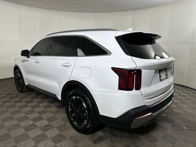 Used 2024 Kia Sorento S w/ Panoramic Sunroof Package image 5