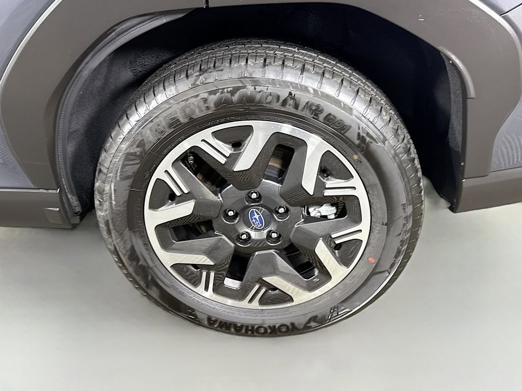 Used 2025 Subaru Forester Premium w/ Convenience Package #1 image 33