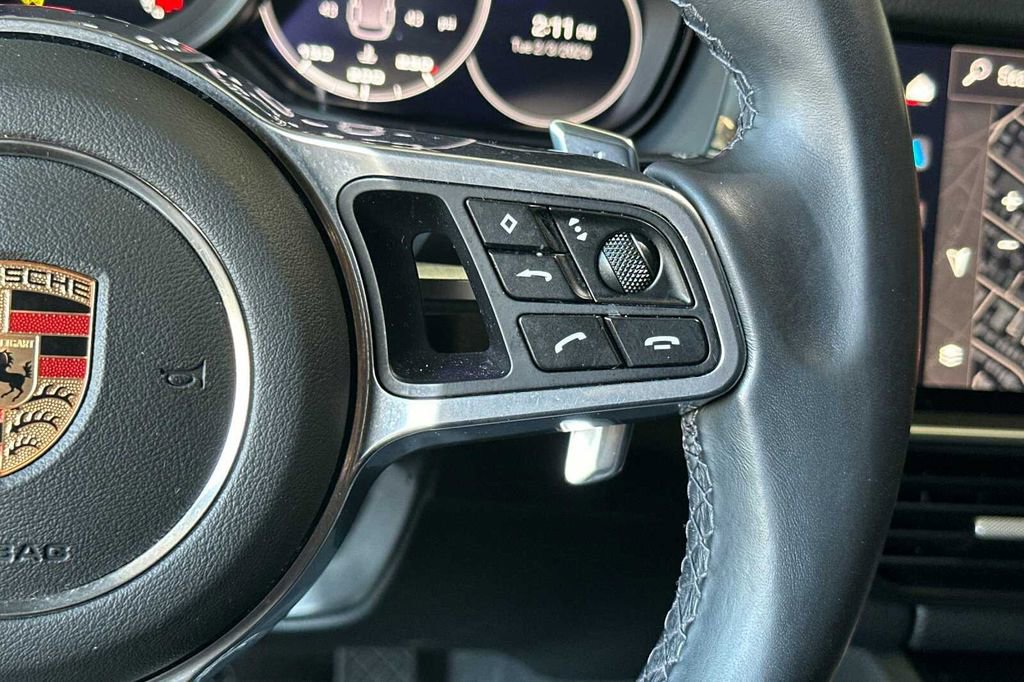 Used 2023 Porsche Cayenne image 31