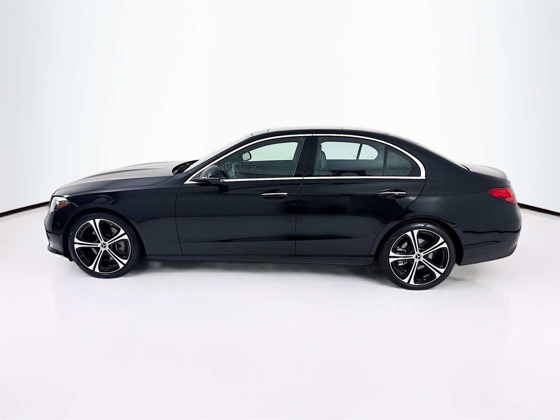 Certified 2025 Mercedes-Benz C 300 Sedan image 5