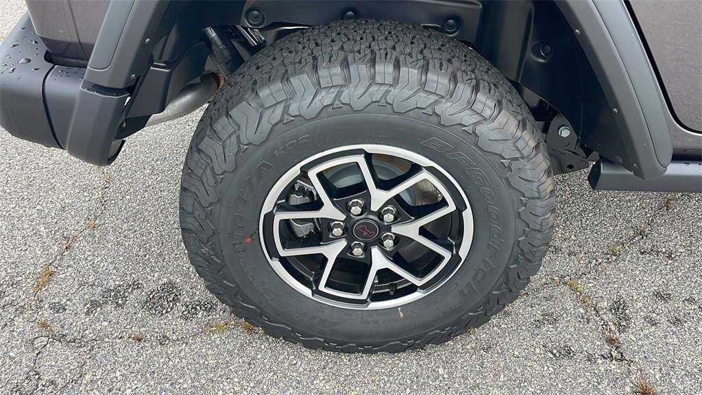 New 2025 Jeep Wrangler Unlimited Rubicon w/ Steel Bumper Group image 9