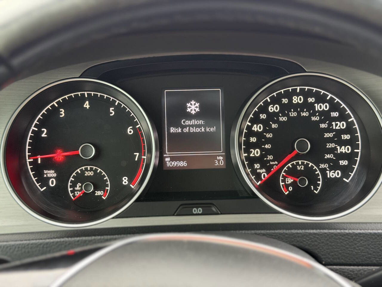 Used 2015 Volkswagen Golf SE image 23