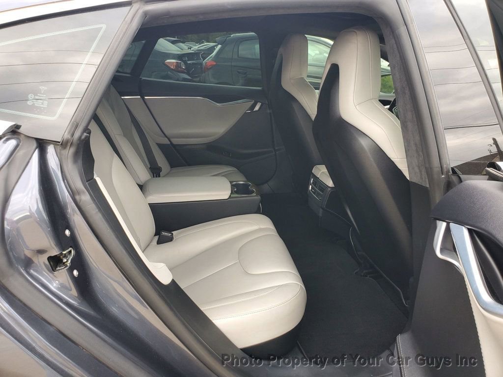 Used 2015 Tesla Model S AWD image 22