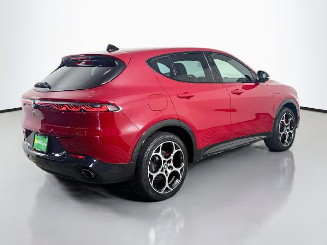 Used 2024 Alfa Romeo Tonale Veloce w/ Premium Interior Package AWD/4WD image 10