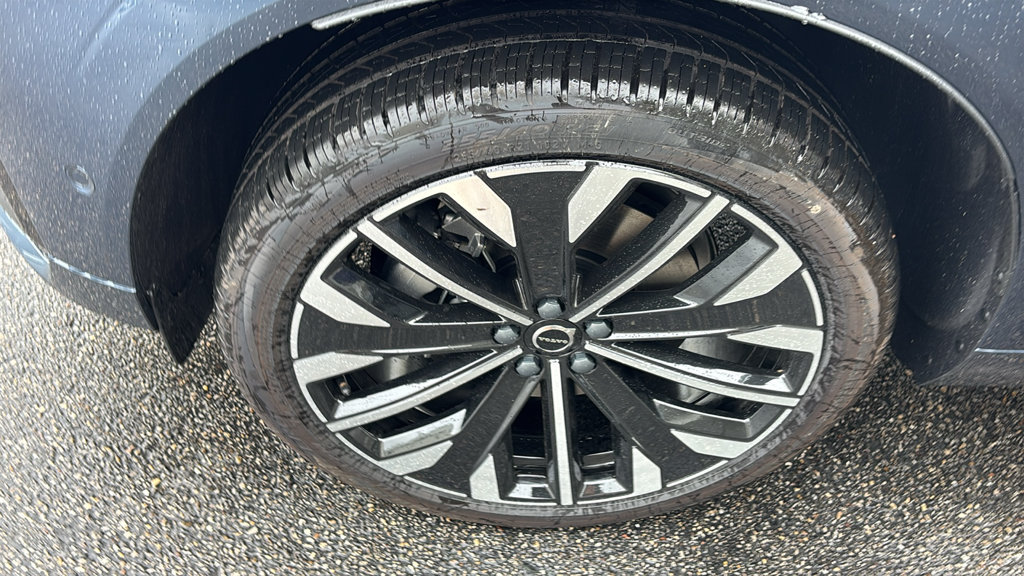 New 2027 Volvo XC60 T8 Ultra AWD/4WD image 32