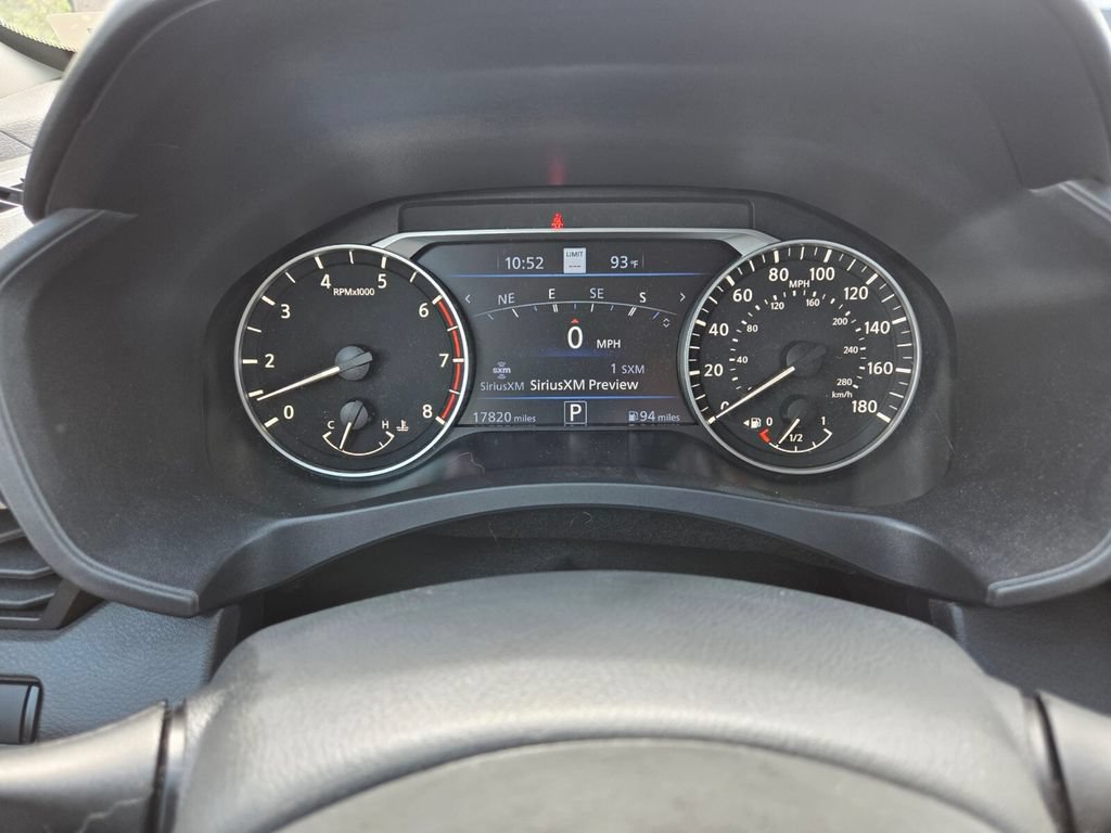Used 2024 Nissan Altima 2.0 SR FWD image 15