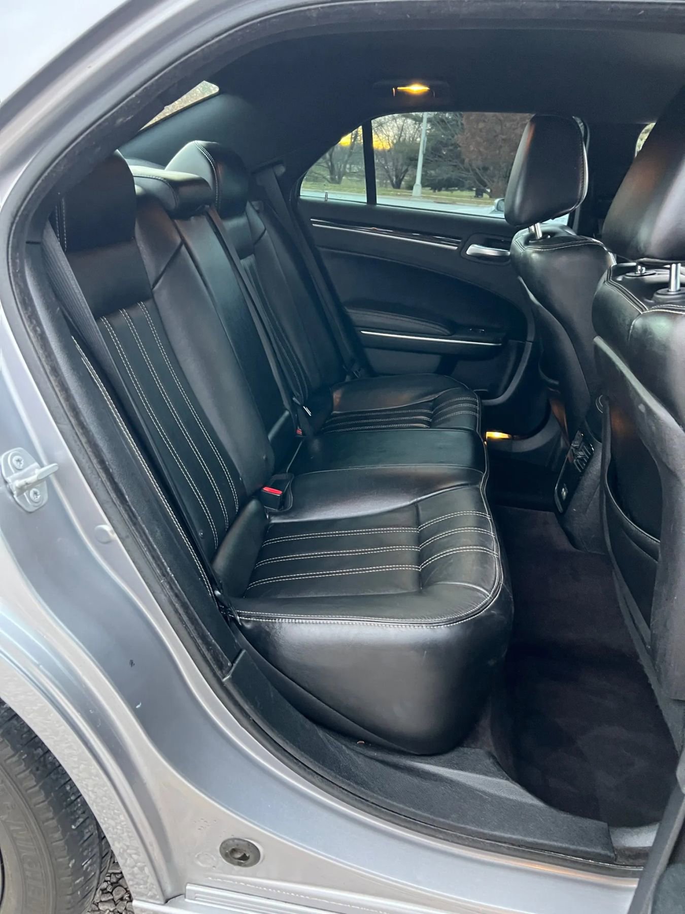 Used 2018 Chrysler 300 S image 15