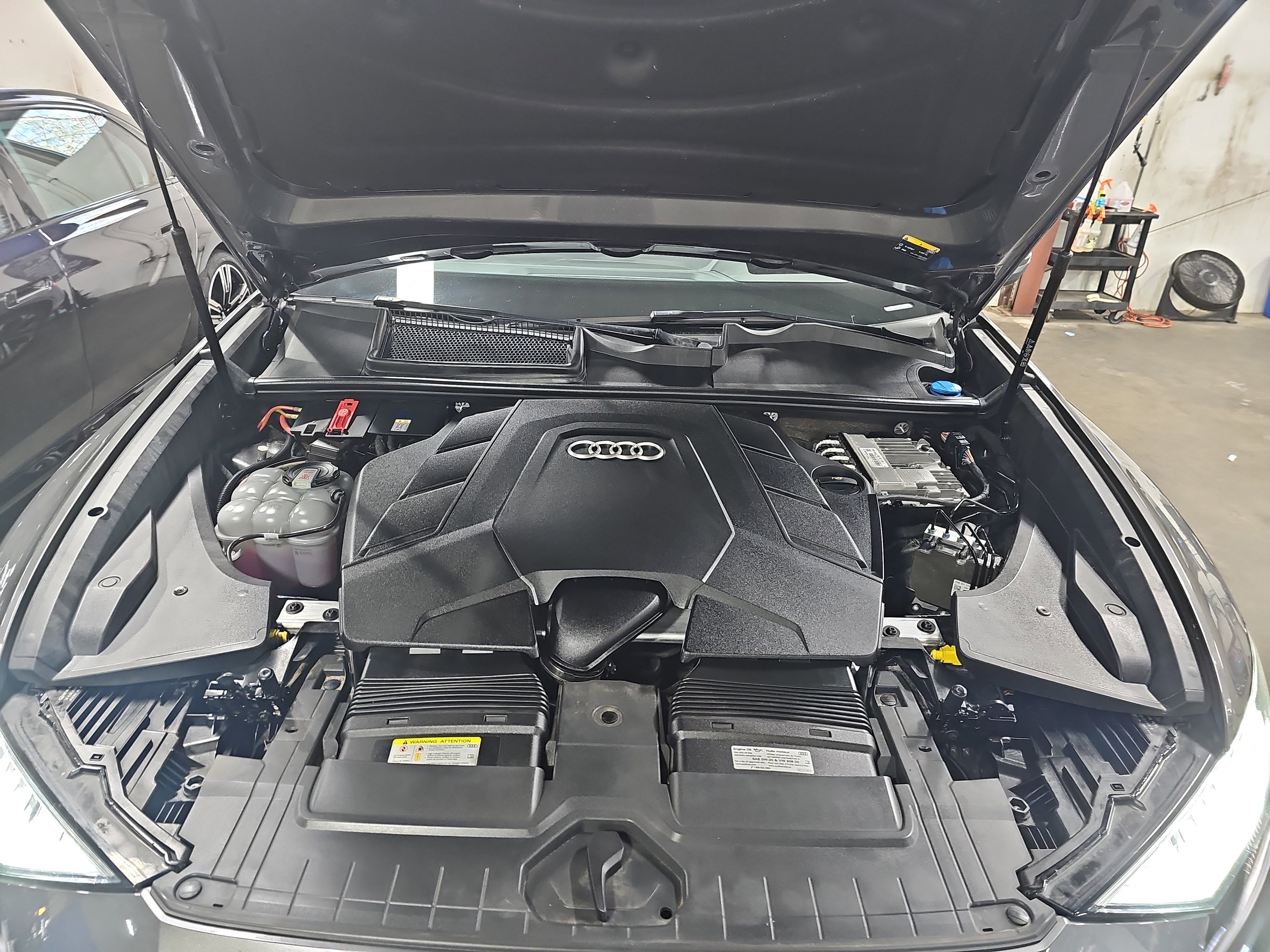 Used 2021 Audi Q8 Prestige image 31