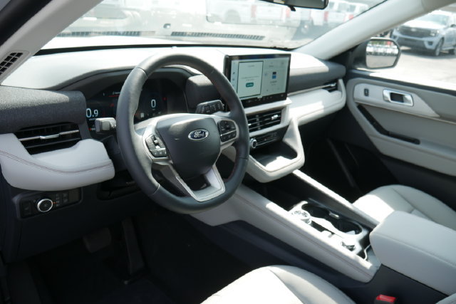 New 2026 Ford Explorer Active w/ Active Comfort Package AWD/4WD image 18