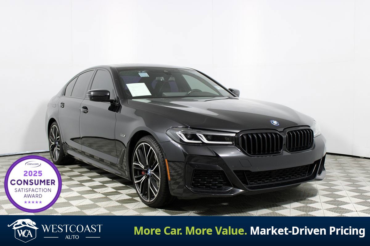 Used 2023 BMW 530e 530e w/ M Sport Package image 1