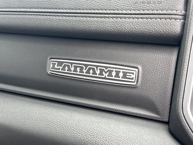 Used 2022 RAM 1500 Laramie AWD/4WD image 16