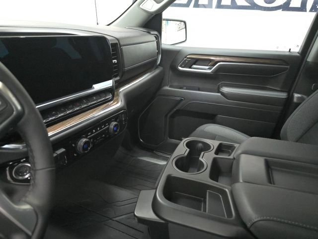 Used 2024 Chevrolet Silverado 1500 RST w/ Protection Package AWD/4WD image 19