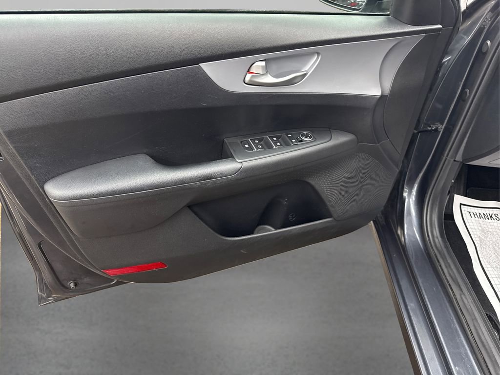 Used 2022 Kia Forte LXS image 23