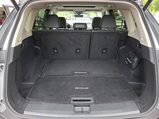 Certified 2023 Nissan Rogue Platinum w/ Platinum Premium Package AWD/4WD image 30