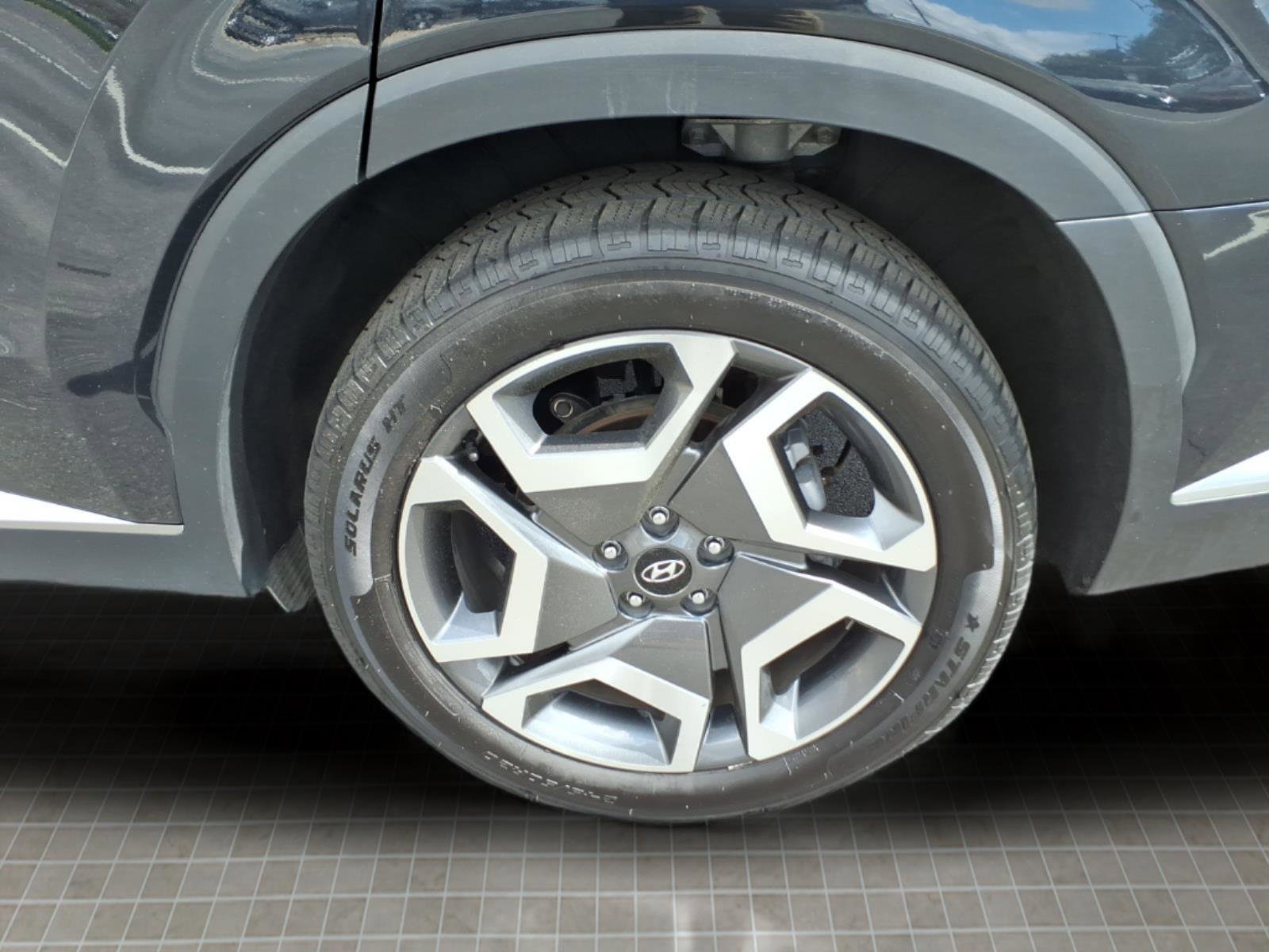 Used 2024 Hyundai Palisade Limited image 11