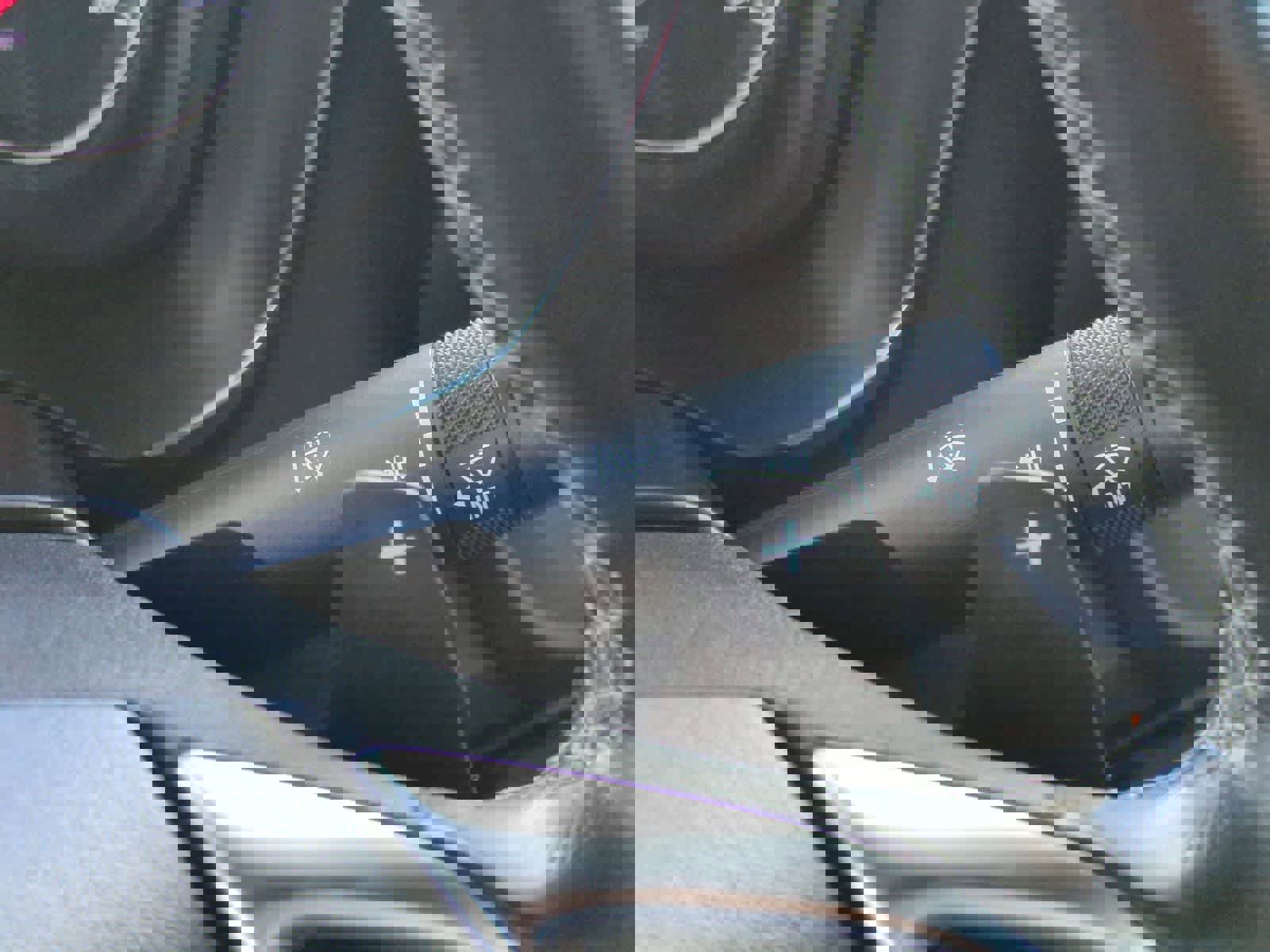 Used 2020 Chevrolet Camaro LT image 27