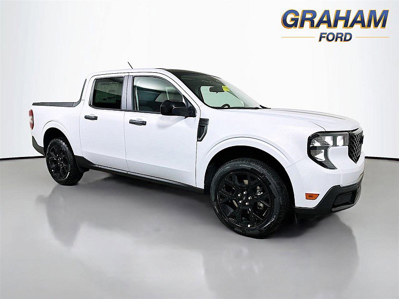 New 2025 Ford Maverick XLT w/ Black Appearance Package