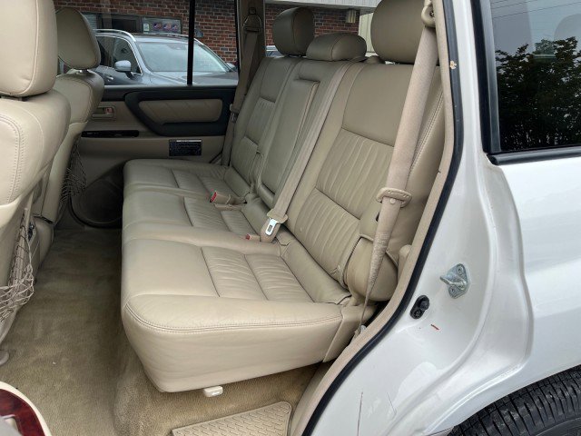 Used 2005 Toyota Land Cruiser AWD/4WD image 14