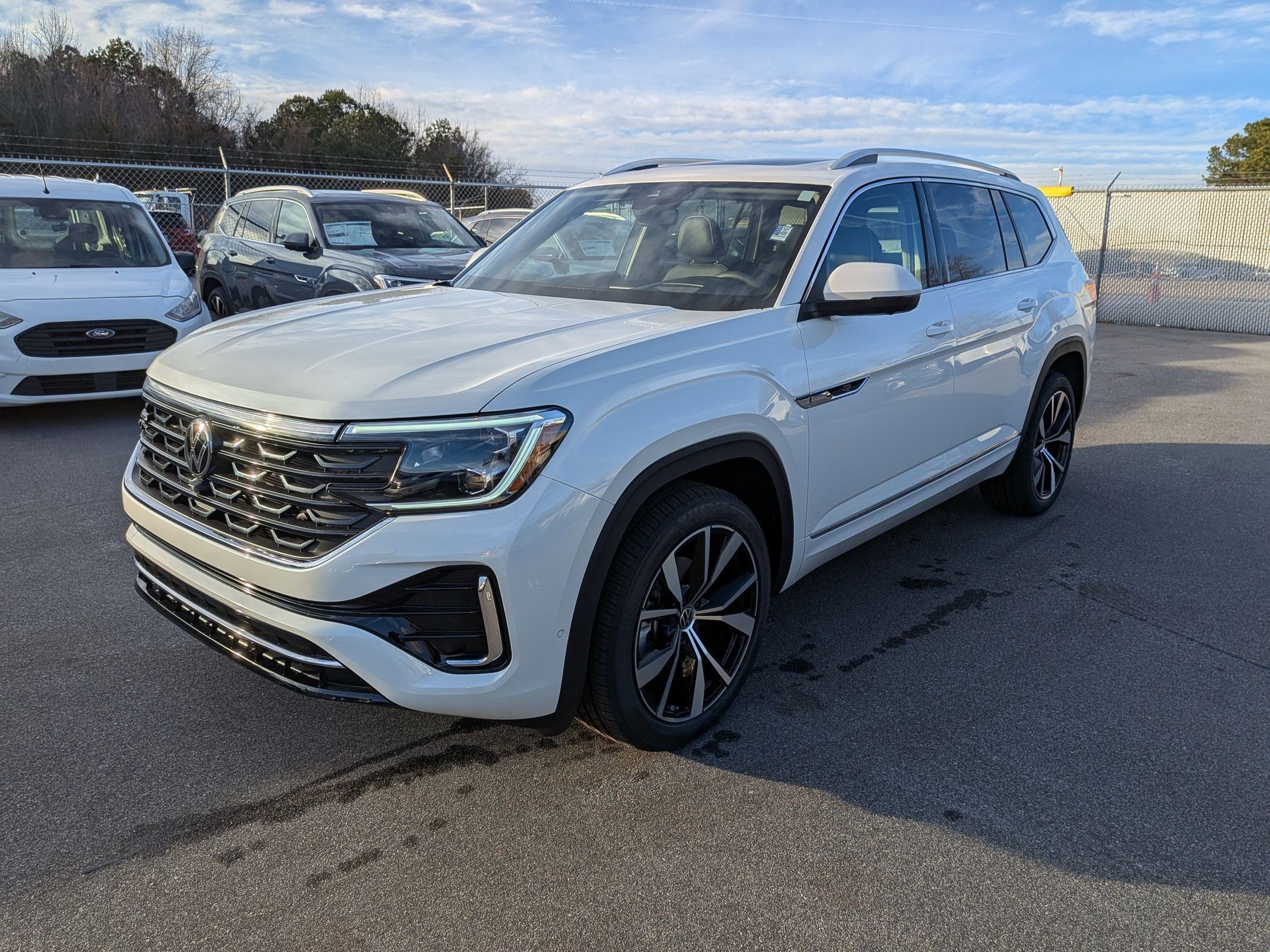 New 2026 Volkswagen Atlas SEL Premium R-Line AWD/4WD image 7