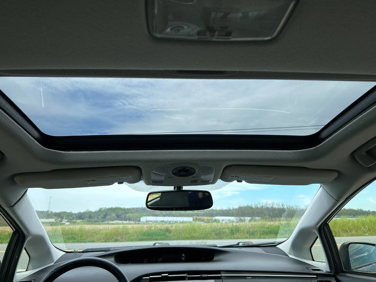 Used 2012 Toyota Prius Four w/ Deluxe Solar Roof Pkg FWD image 24