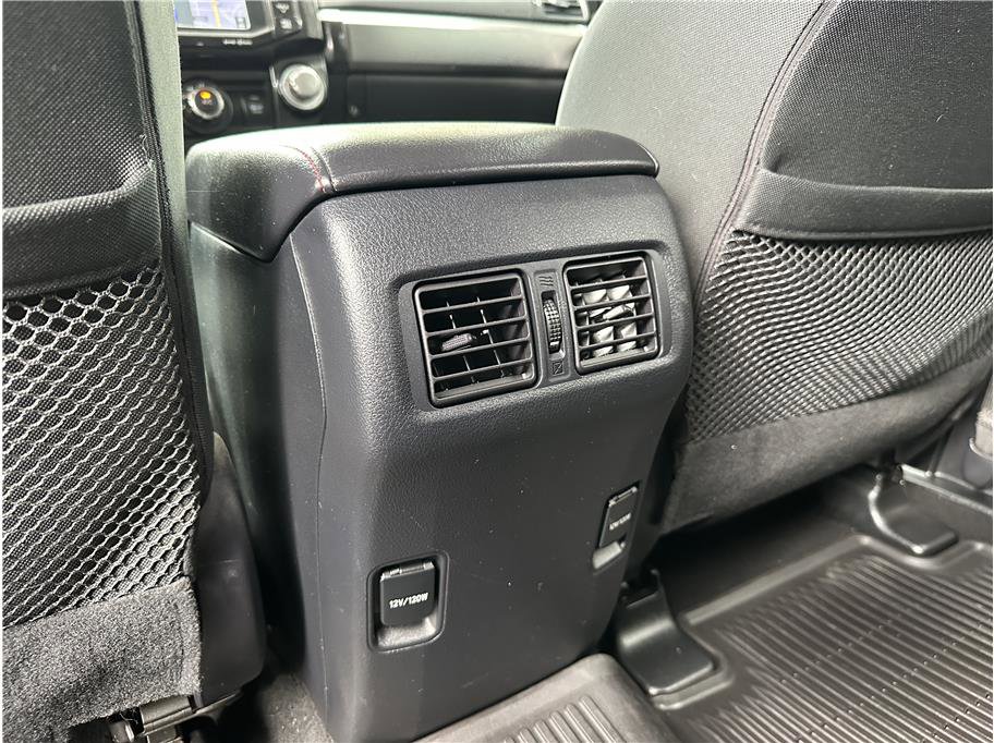 Used 2018 Toyota 4Runner TRD Off-Road w/ TRD Performance Package AWD/4WD image 18