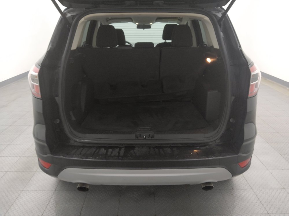 Used 2017 Ford Escape SE image 29