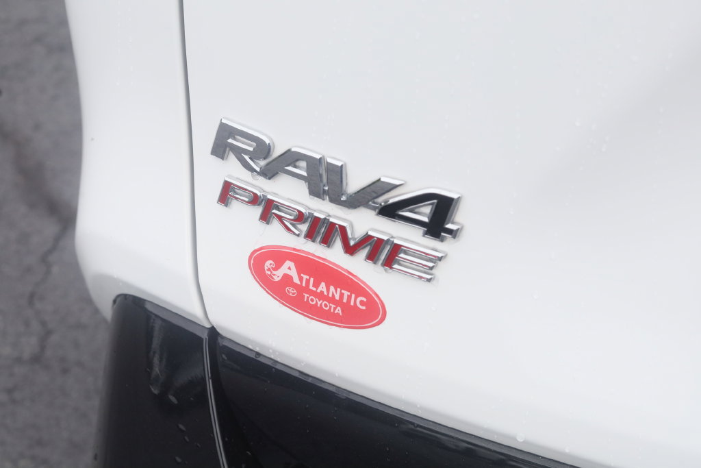 Certified 2023 Toyota RAV4 SE w/ Weather & Moonroof Package AWD/4WD image 32