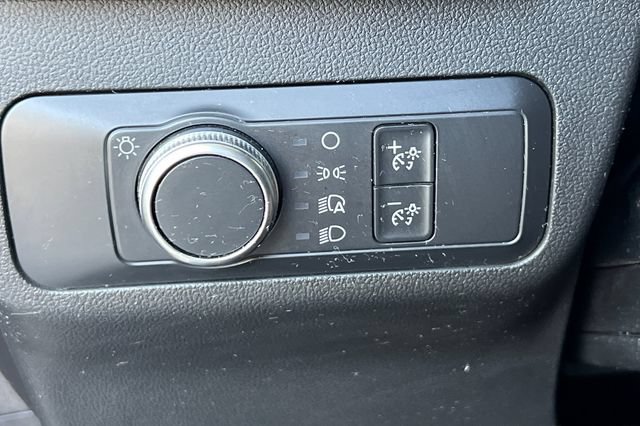 Used 2020 Ford Escape SE FWD image 36